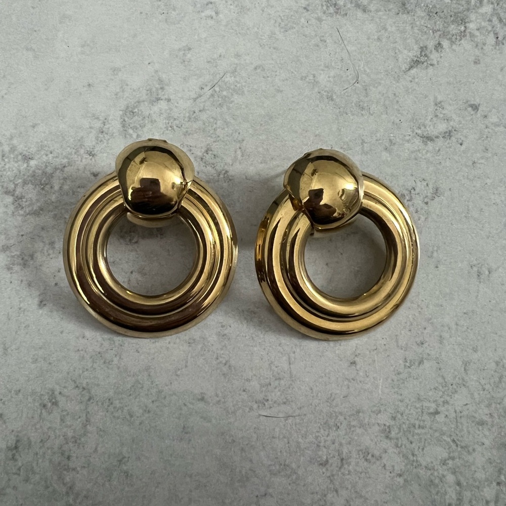 Gold Tone Door Knocker Hoop Earrings